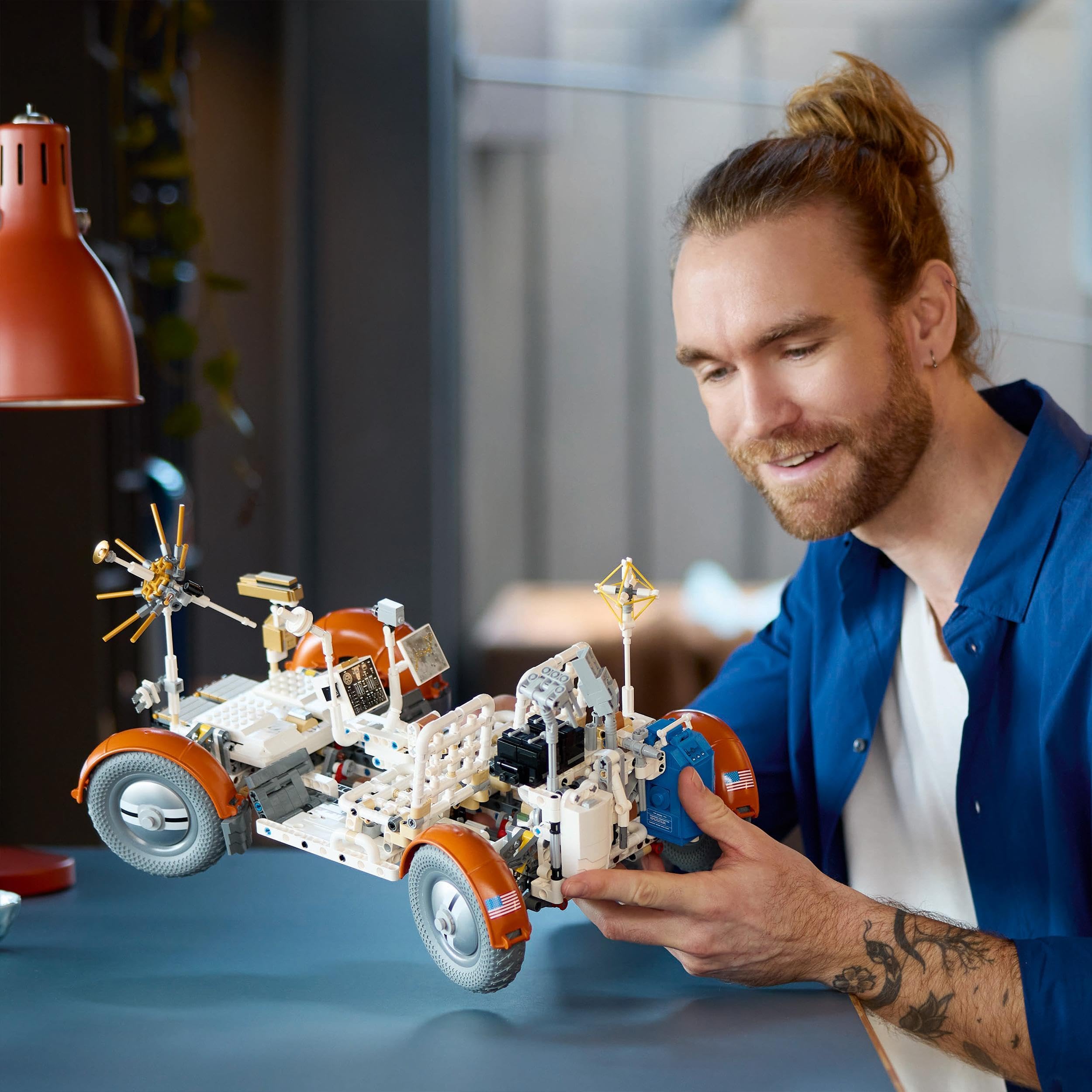 LEGO Technic NASA Apollo Lunar Roving Vehicle 42182, Mondrover-Modell für Erwachsene, Raumfahrt-Sammlerstück & Bauset