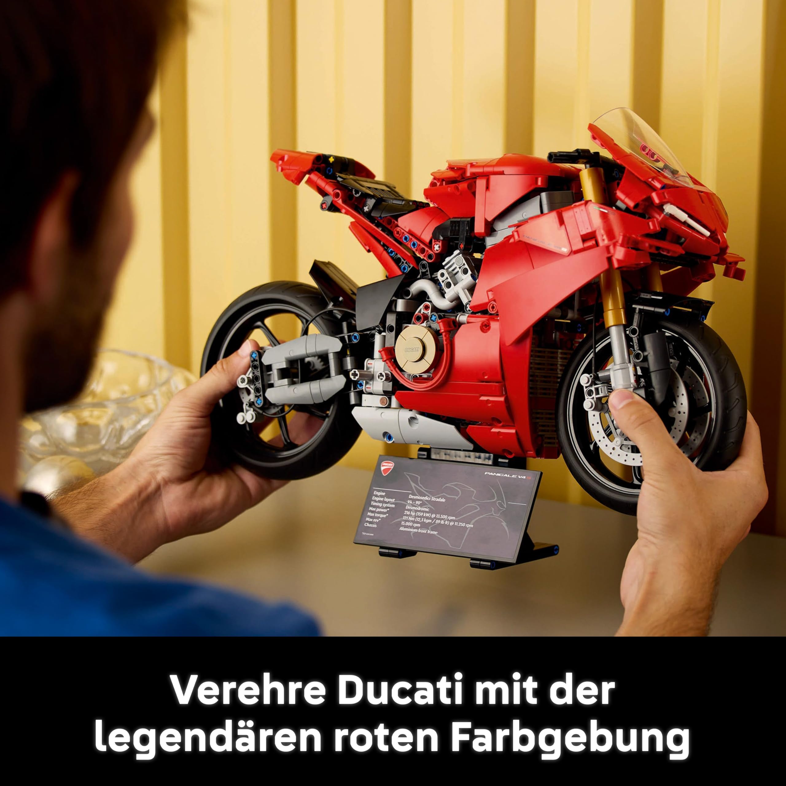 LEGO Technic Ducati Panigale V4 S 42202, Motorrad-Bauset für Erwachsene ab 18, Sammlermodell & Geschenkidee